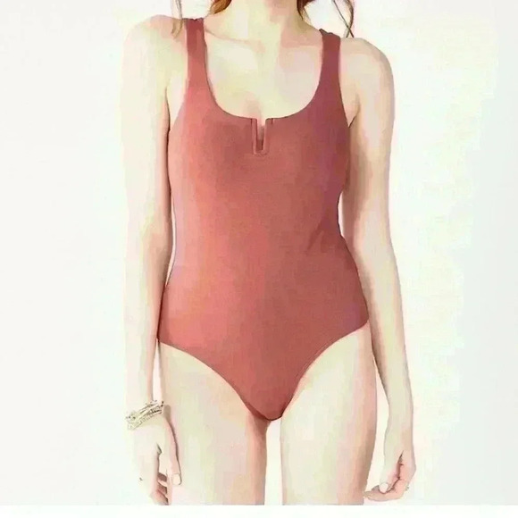 SO Women's JR White V-Neck Tank Bodysuit‎ JR:XL Snap Closure - Picture 5 of 5